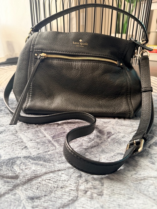 kate spade Handbags - Kate Spade Pebbled Leather Shoulder & Crossbody Bag | Black | Gold Hardware